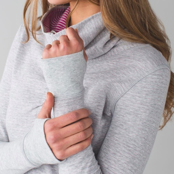 Lululemon In A Cinch Long Sleeve TeeHeathered Light Grey / Classic Stripe - Picture 7 of 12